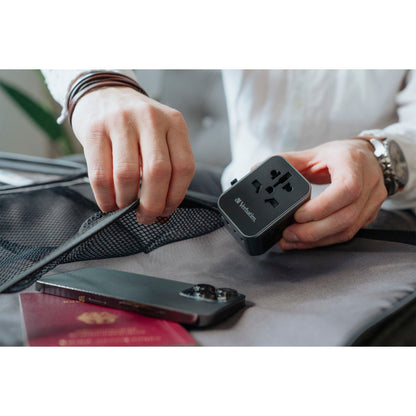Verbatim Uni.Travel Adapt.UTA-03 USB-C 30W 2xUSB-C 2xUSB-A  49545