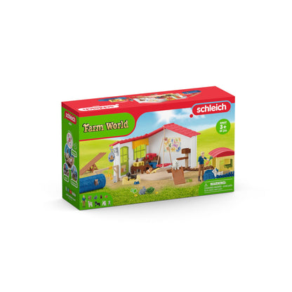 SChleich Farm World     42607 Pet Hotel