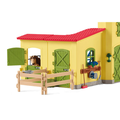 Schleich Farm World     Pony Box with Iceland Pony Stallion 42609