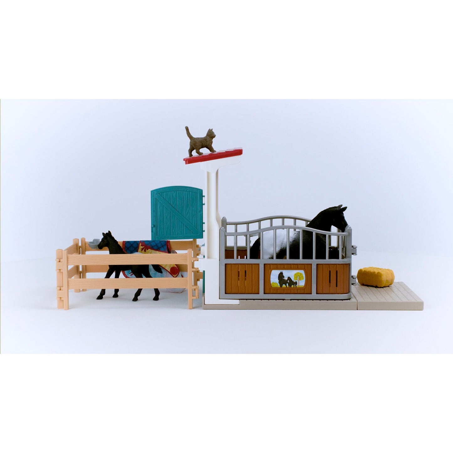Schleich Horse Club     42611 Horse Box with Mare and Foal