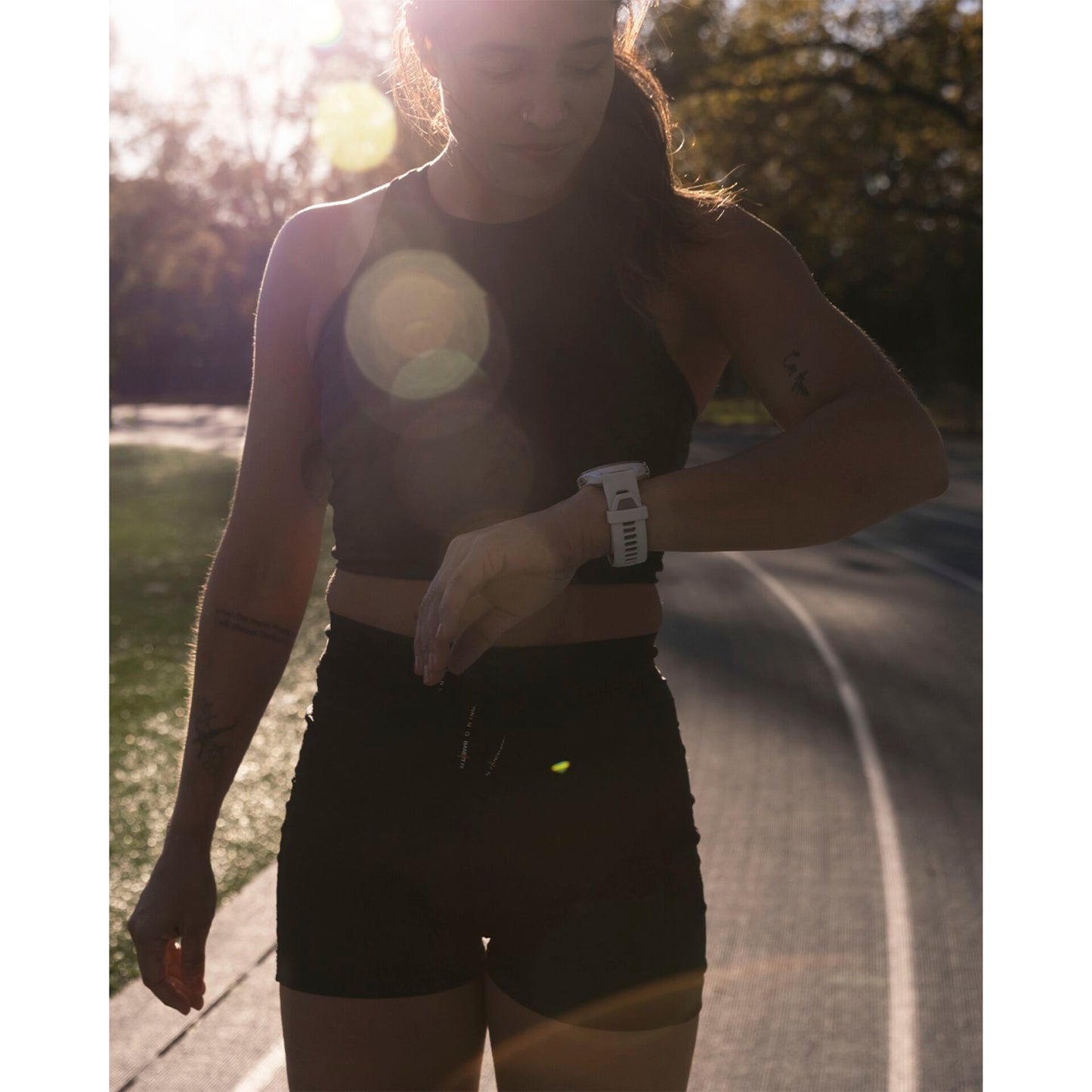 Garmin Forerunner 965 Whitestone/Powder Gray
