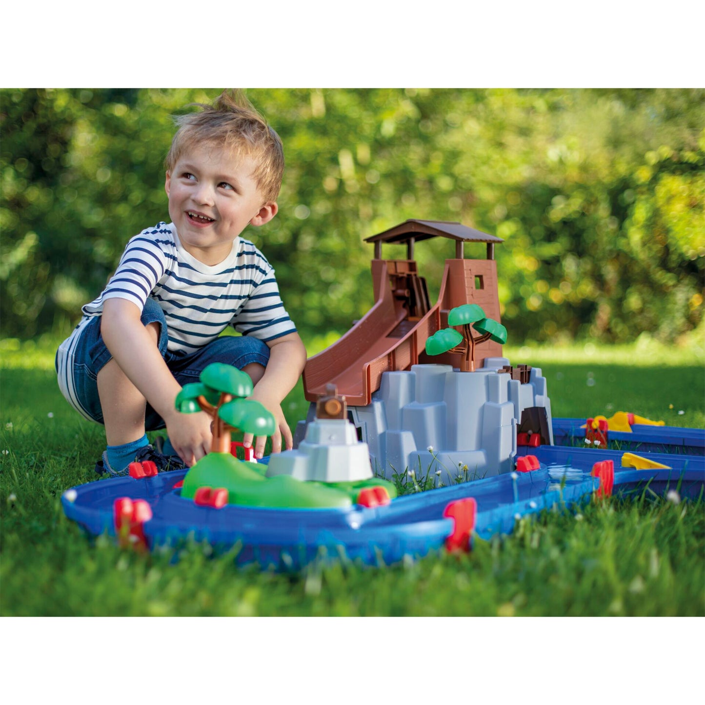 BIG AquaPlay AdventureLand Water Ride