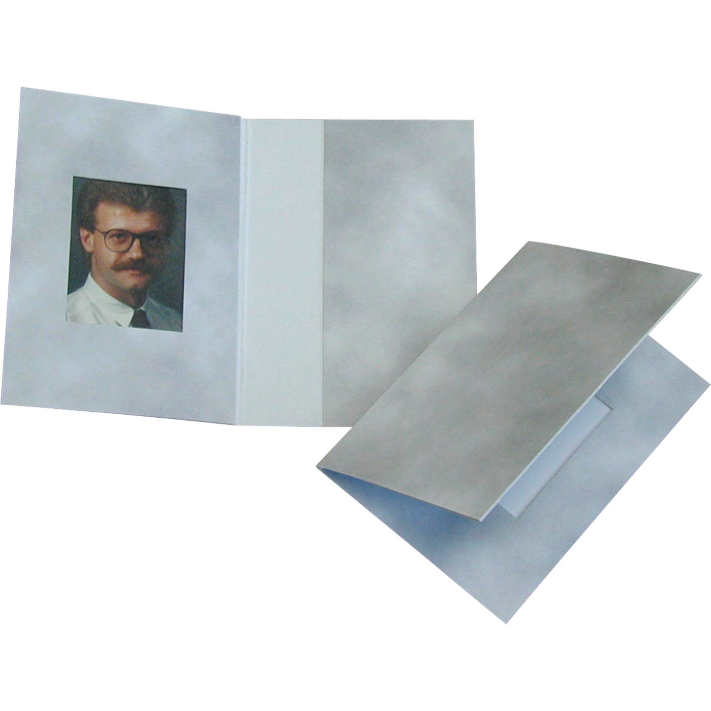 1x100 Daiber Folders Passport Photograph, grey, 31x42 mm