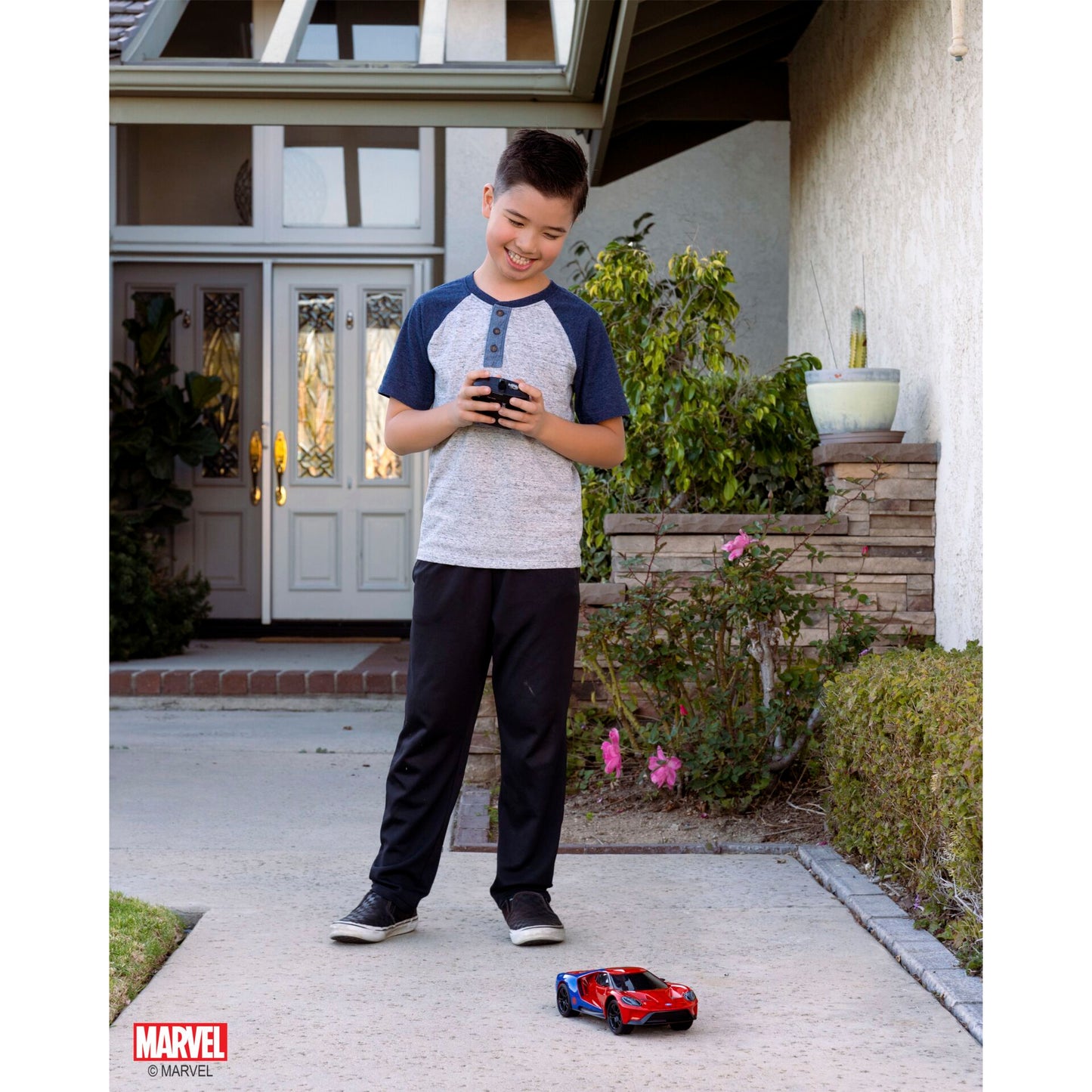 Jada RC Marvel Spider-Man 2017 Ford GT 2,4 GHz 1:16   253226002