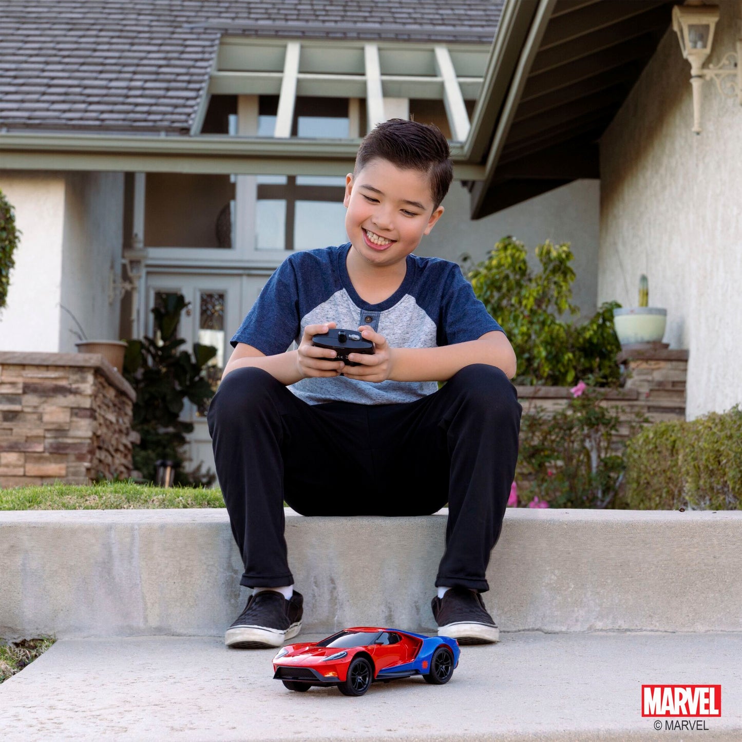 Jada RC Marvel Spider-Man 2017 Ford GT 2,4 GHz 1:16   253226002