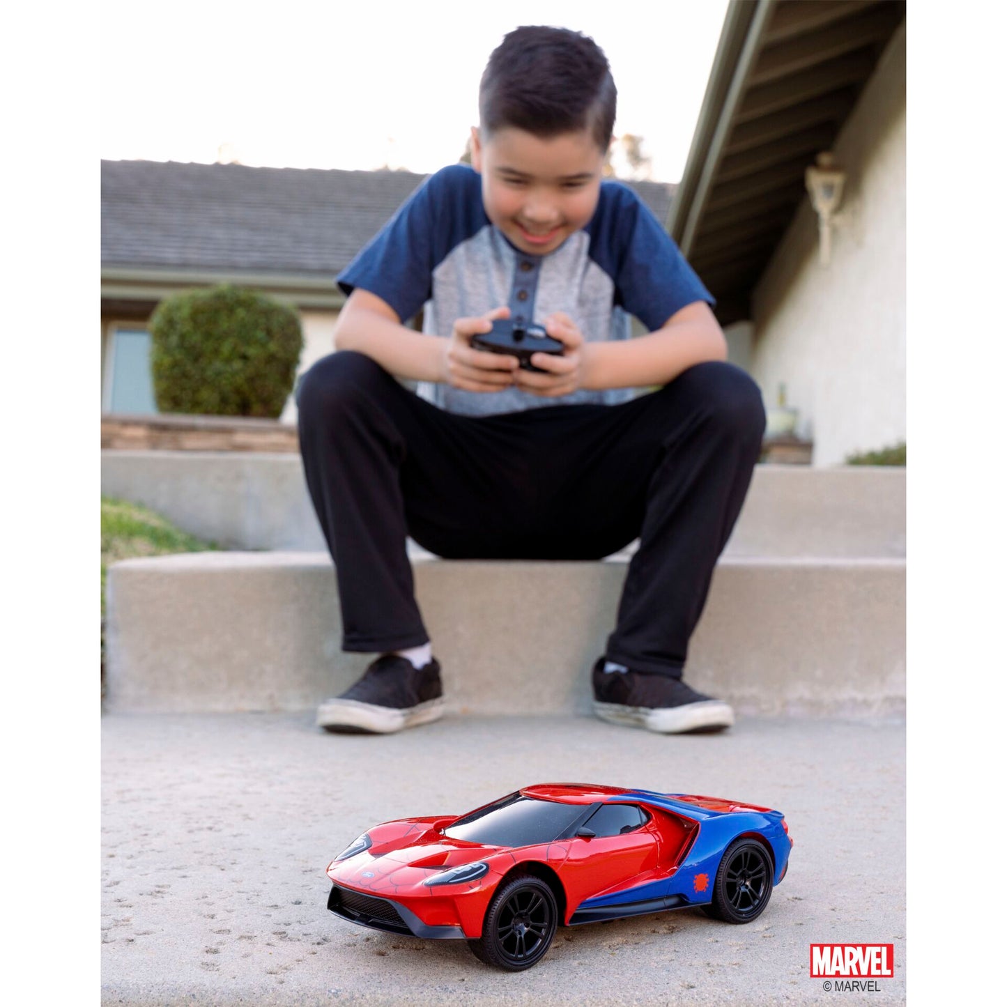 Jada RC Marvel Spider-Man 2017 Ford GT 2,4 GHz 1:16   253226002