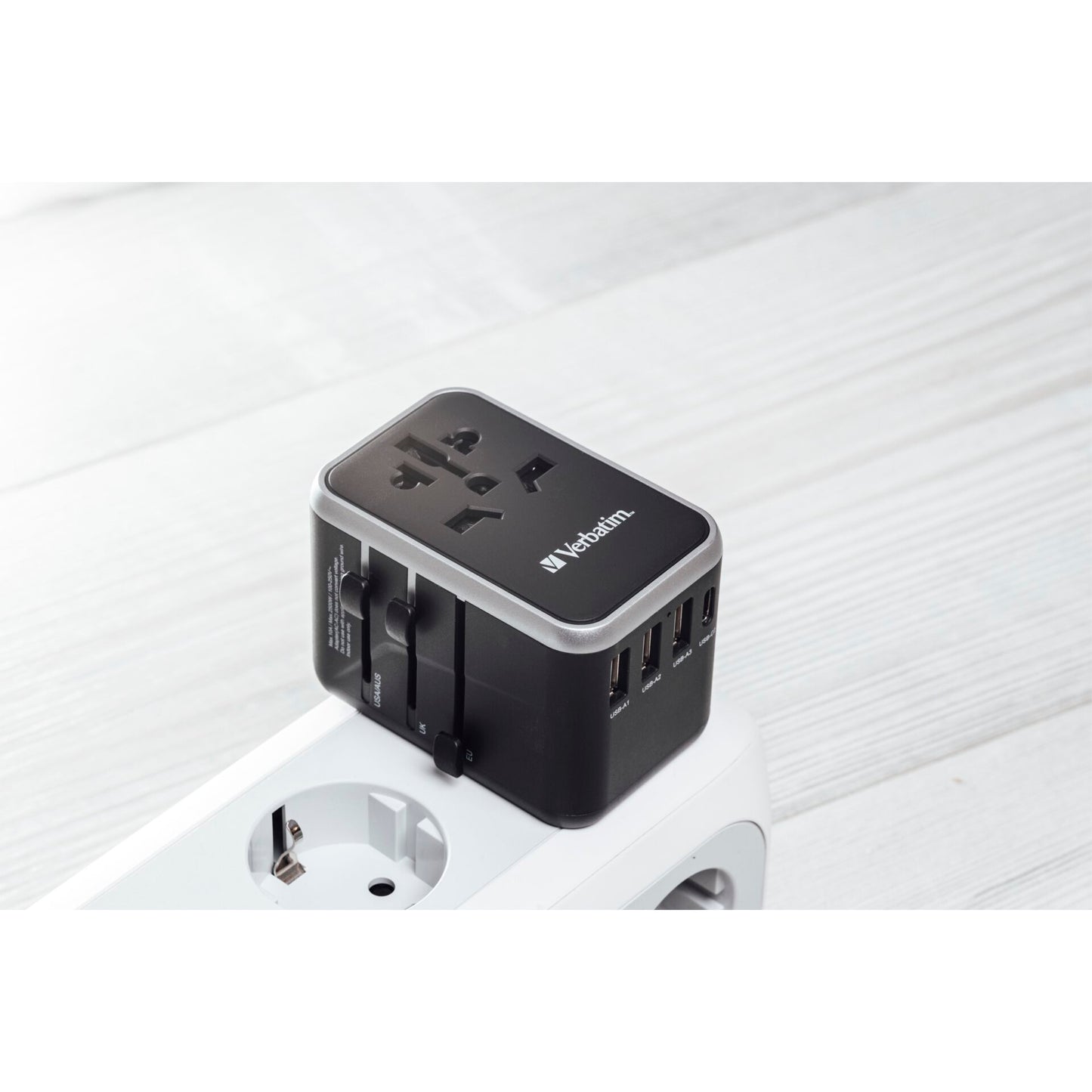 Verbatim Uni.Travel Adapt.UTA-04 USB-C 61W 2xUSB-C 3xUSB-A  49546