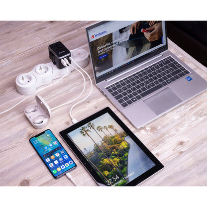 Verbatim Uni.Travel Adapt.UTA-04 USB-C 61W 2xUSB-C 3xUSB-A  49546