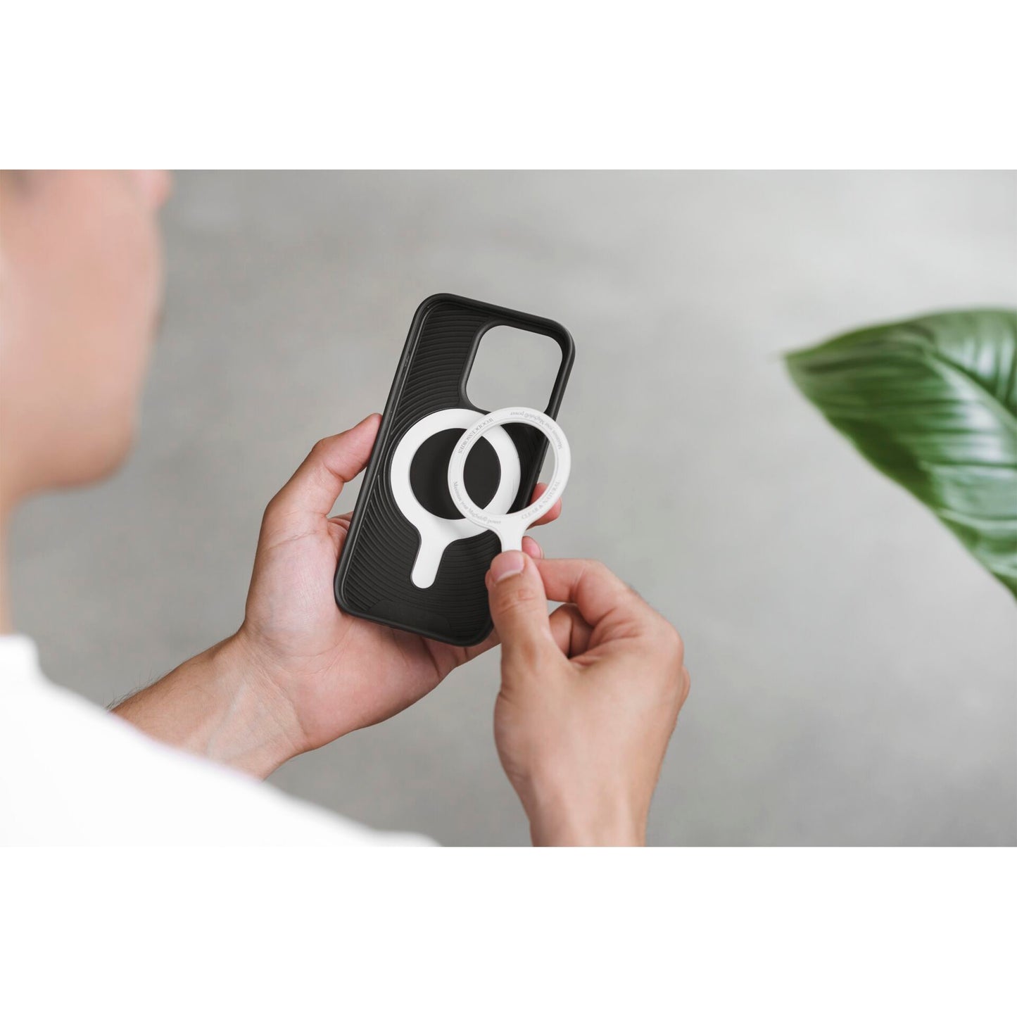 Woodcessories Bio Case MagSafe iPhone 15 Pro Black