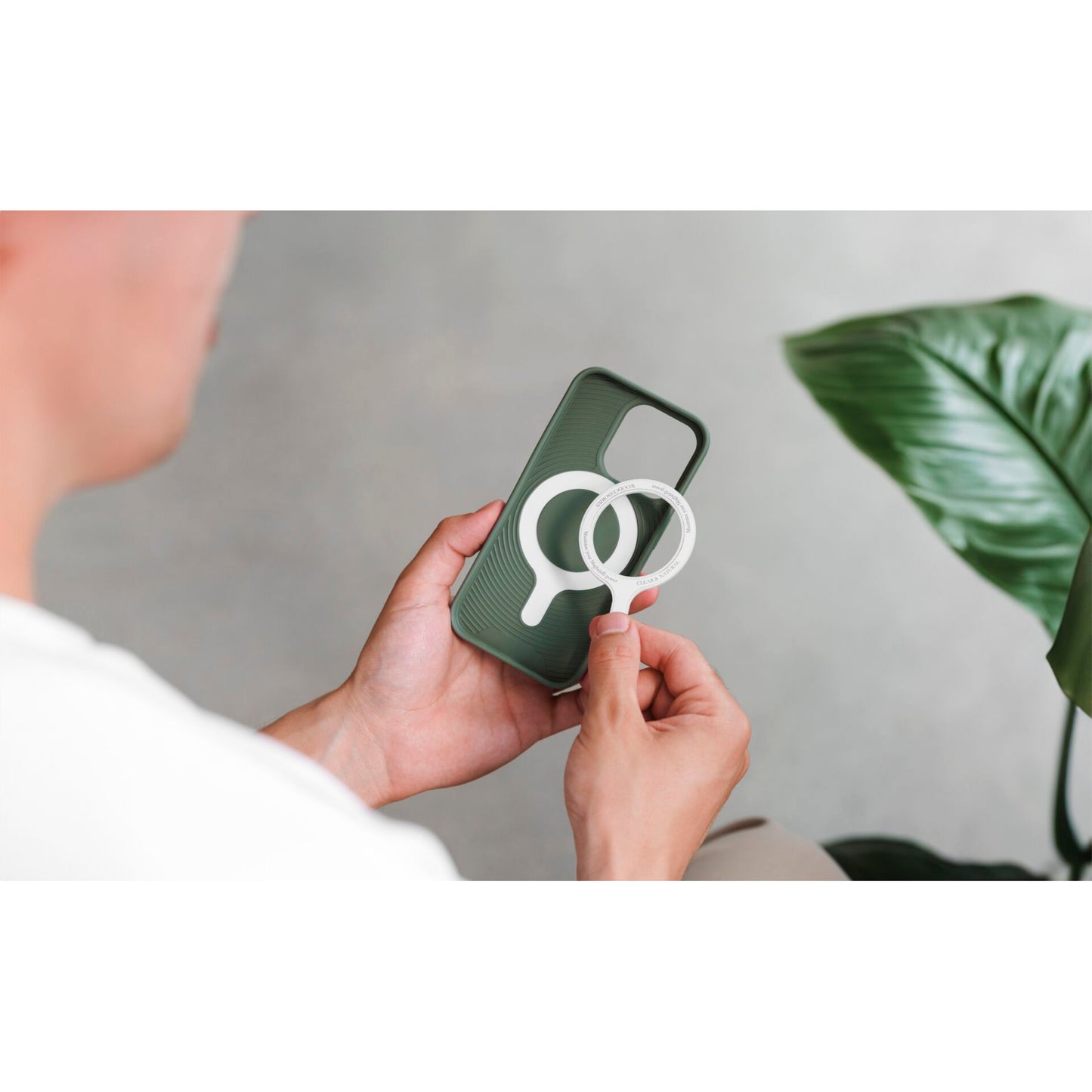 Woodcessories Bio Case MagSafe iPhone 15 Pro Max Midnight Green