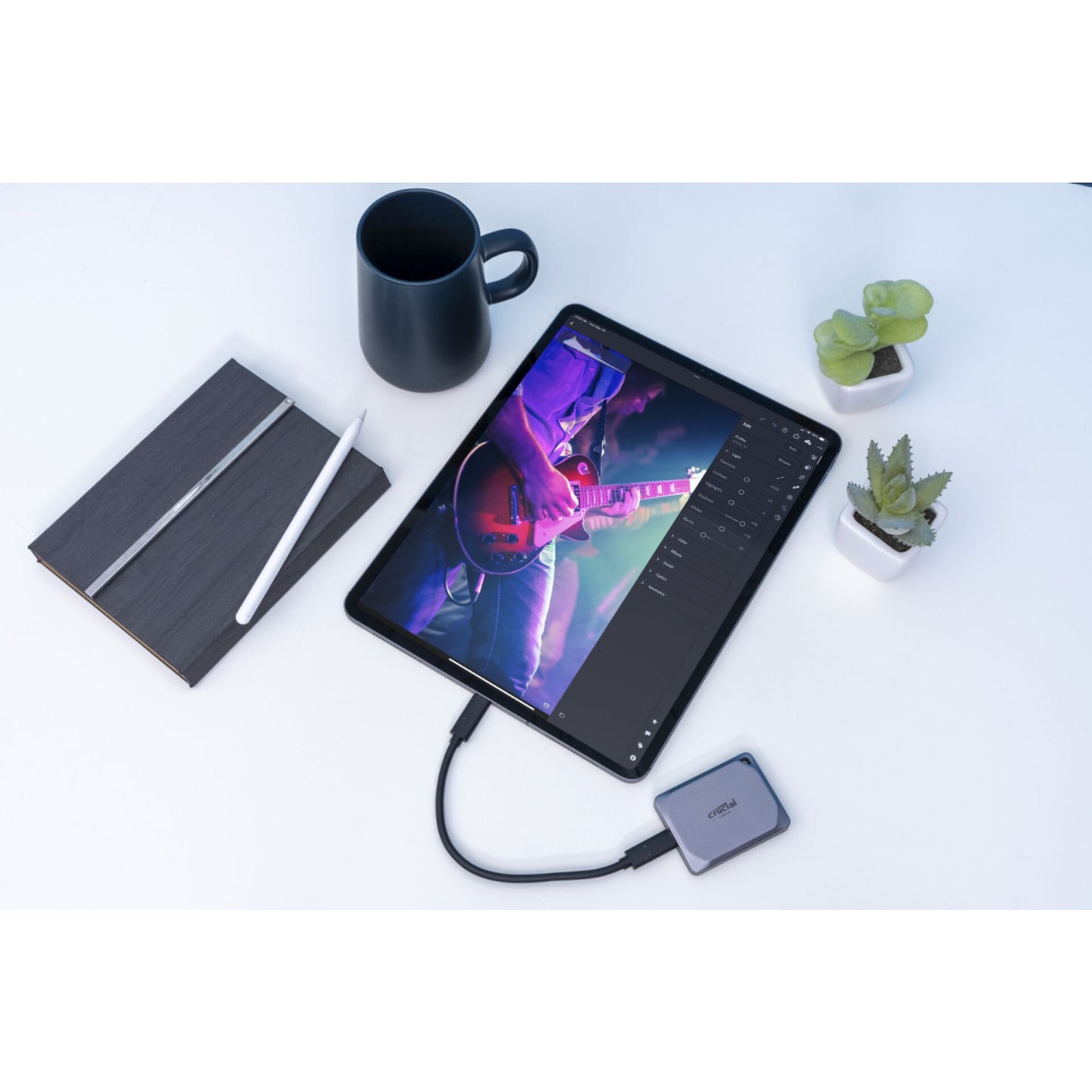 Crucial X9 Pro               1TB Portable SSD USB 3.2 Type-C