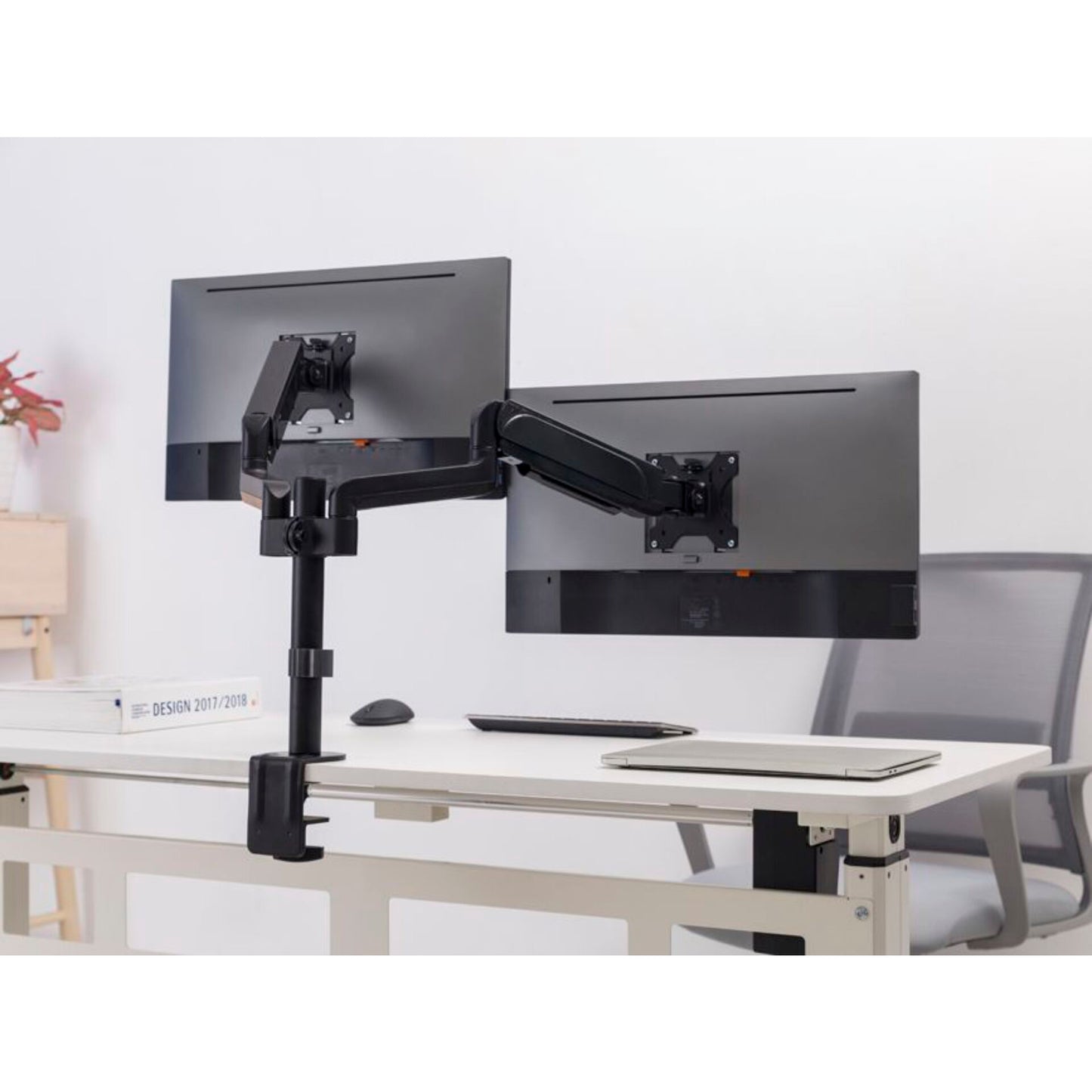 Equip 17 -32  Dual Monitor Desk Mount Bracket