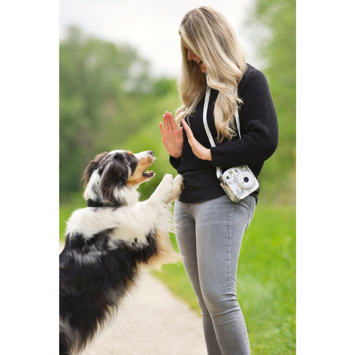 Cullmann RIO Fit 120 llama Camera bag for Instax Mini 12