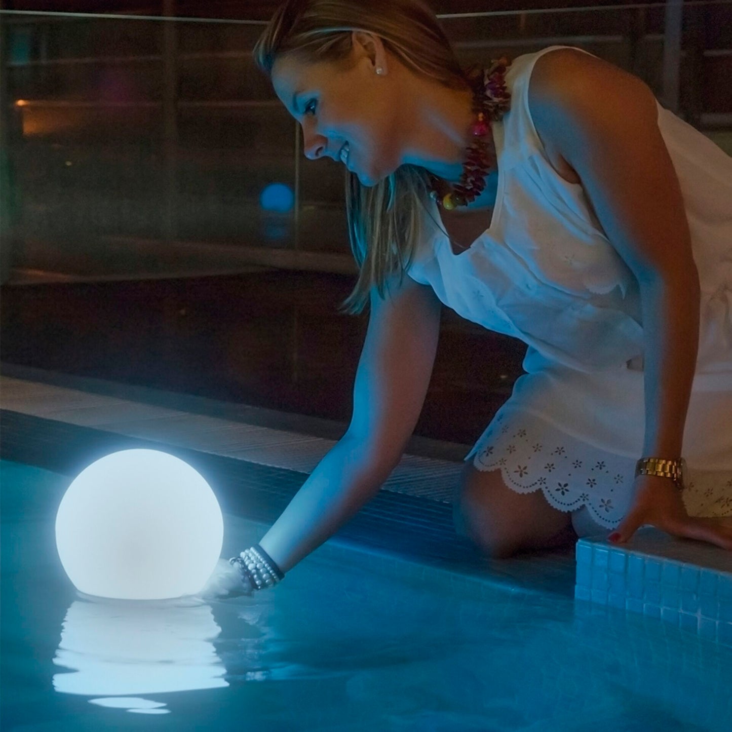 New Garden Buly 30 LED Solar floating   IP68