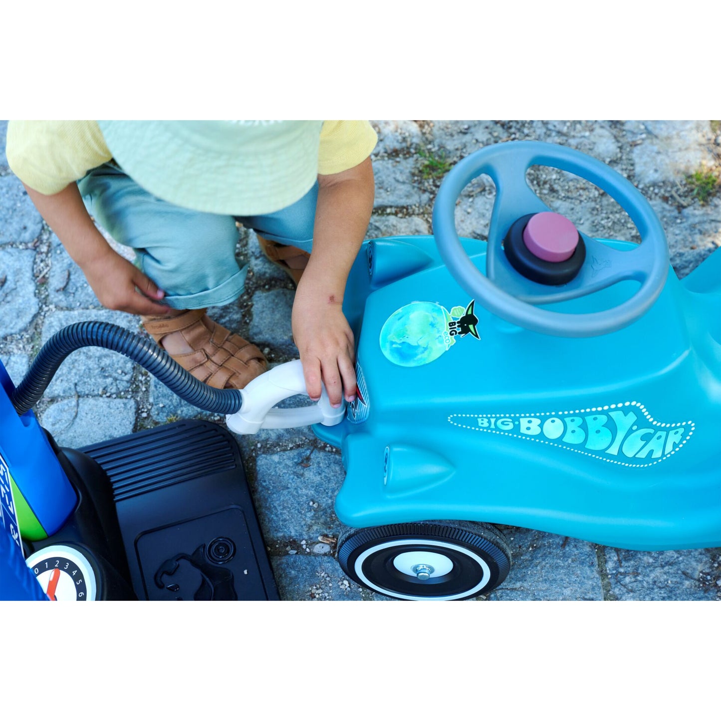 BIG Bobby Car Service Station