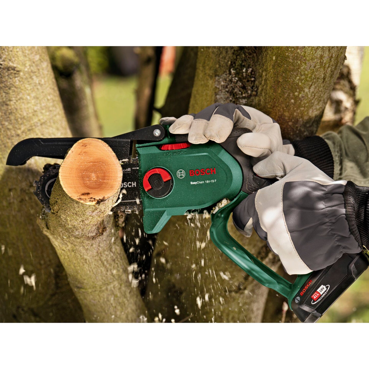 Bosch EasyChain 18V-15-7 Cordless Pruning Saw