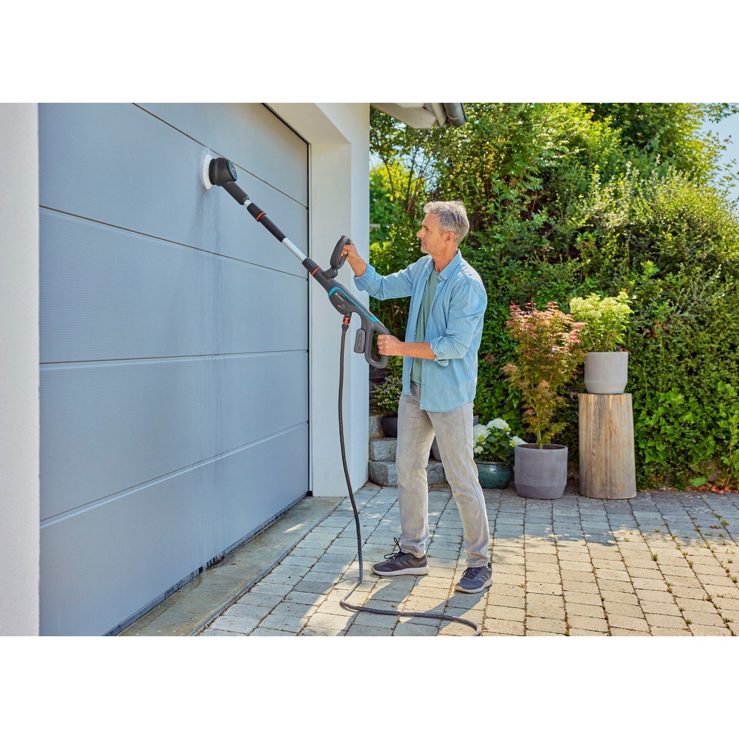 Gardena Multi Cleaner Aqua Brush universal 04/18V P4A