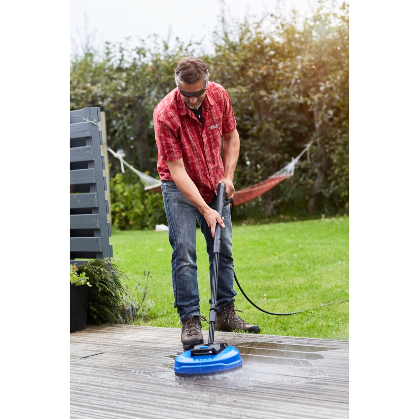 Nilfisk Power Patio Cleaner