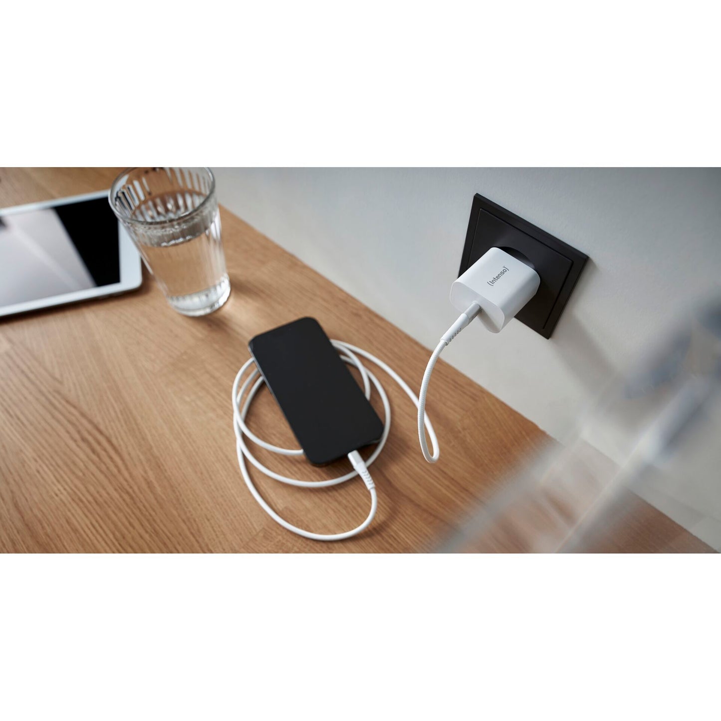 Intenso Power Adapter W20C white 1x USB-C 20W
