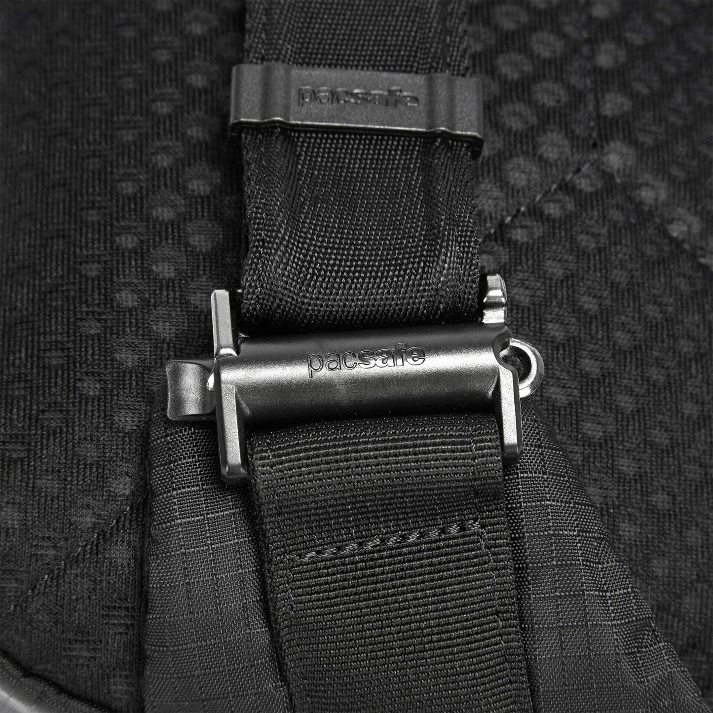 Pacsafe Vibe 325 sling pack black