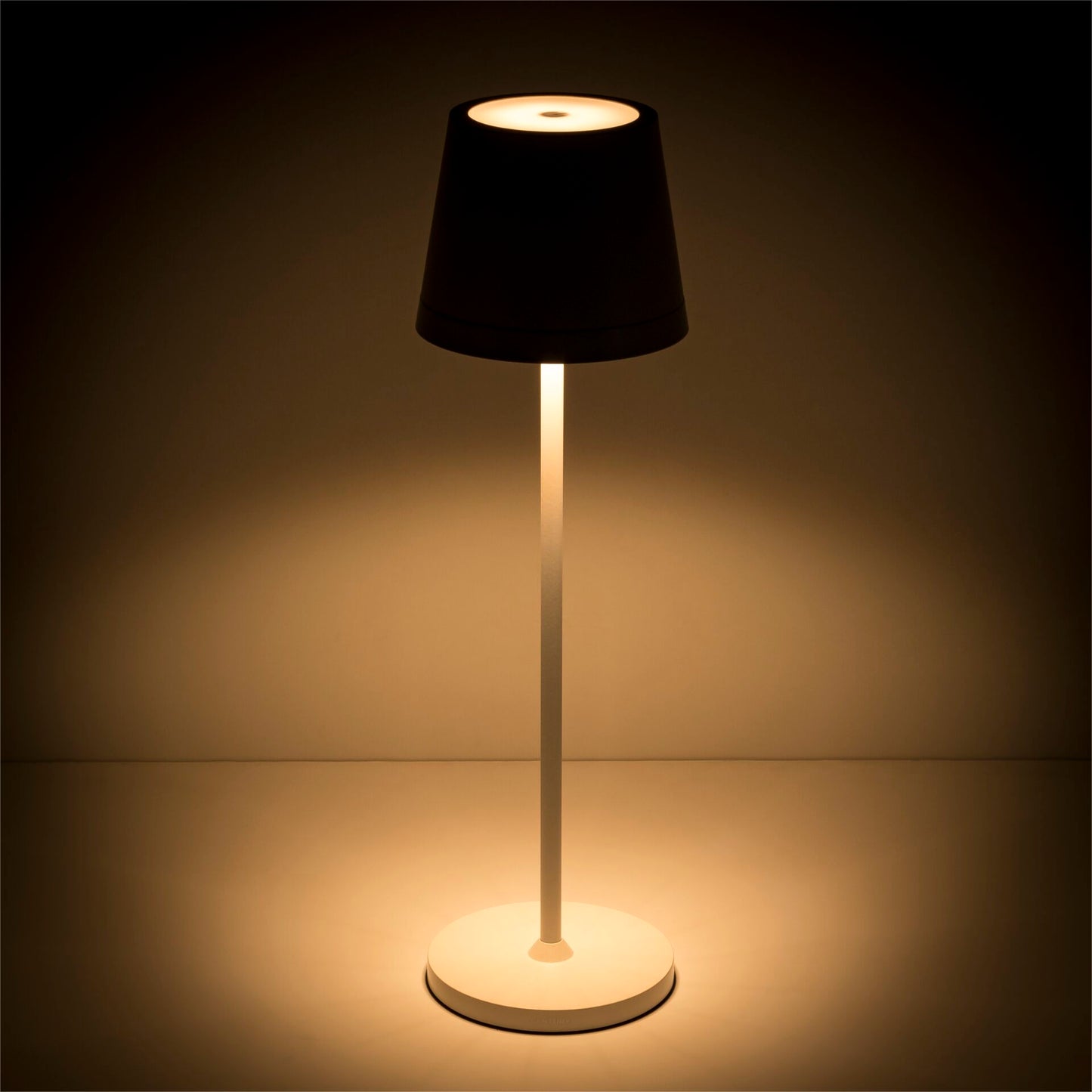 Century LED Lamp LUME Plus white 2,2W 2700K Dimm.