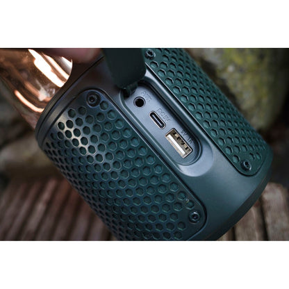 Pure Woodland Glow green