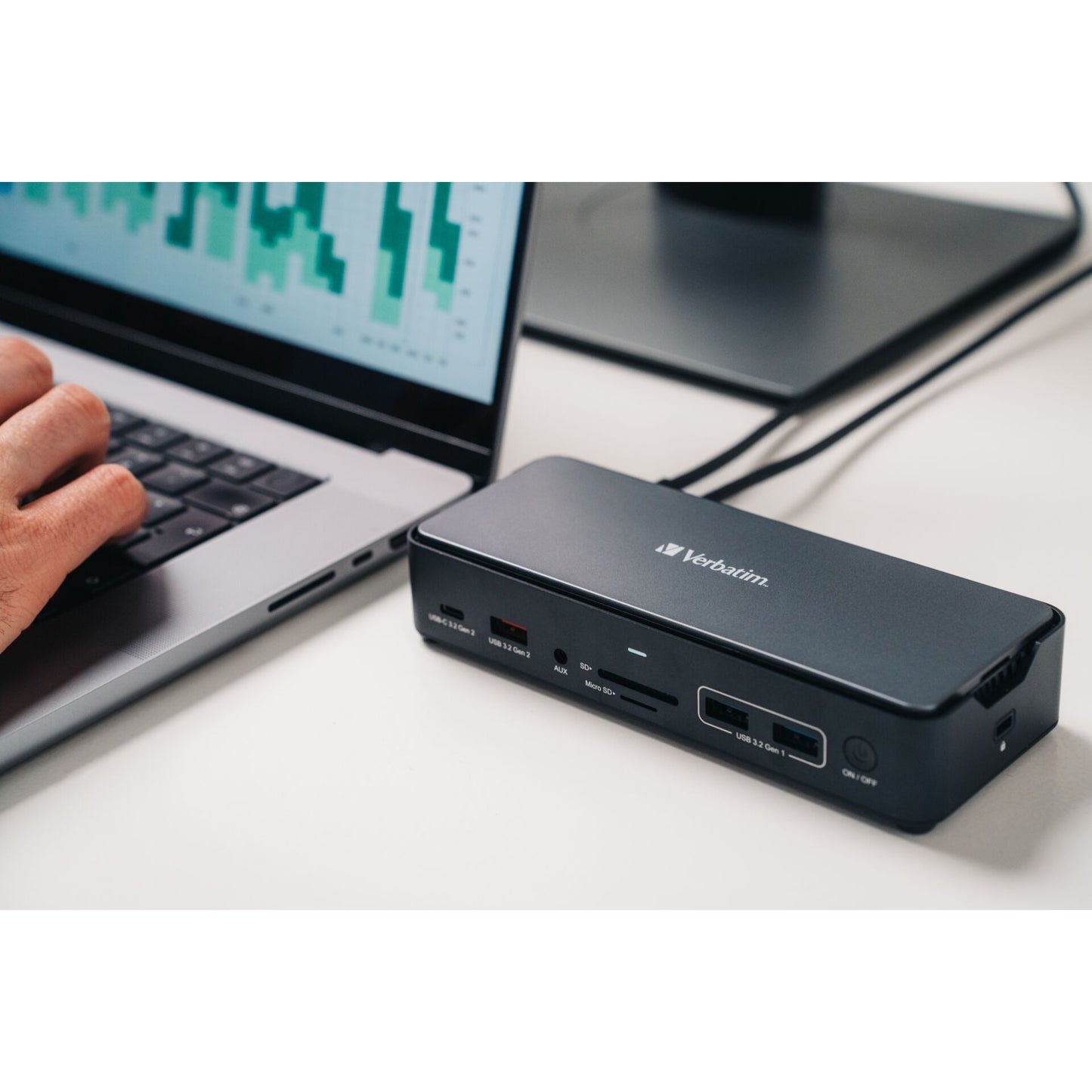 Verbatim USB-C Pro Docking Station 15 with SSD Slot 32173