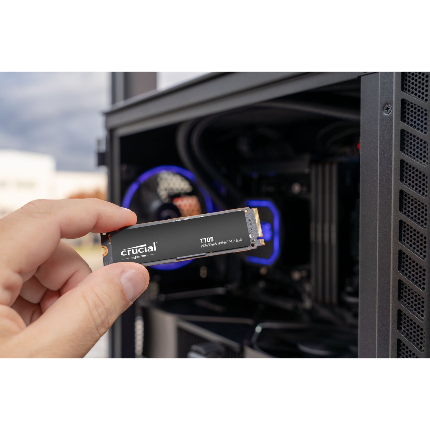 Crucial T705                 2TB PCIe Gen5 NVMe M.2 SSD