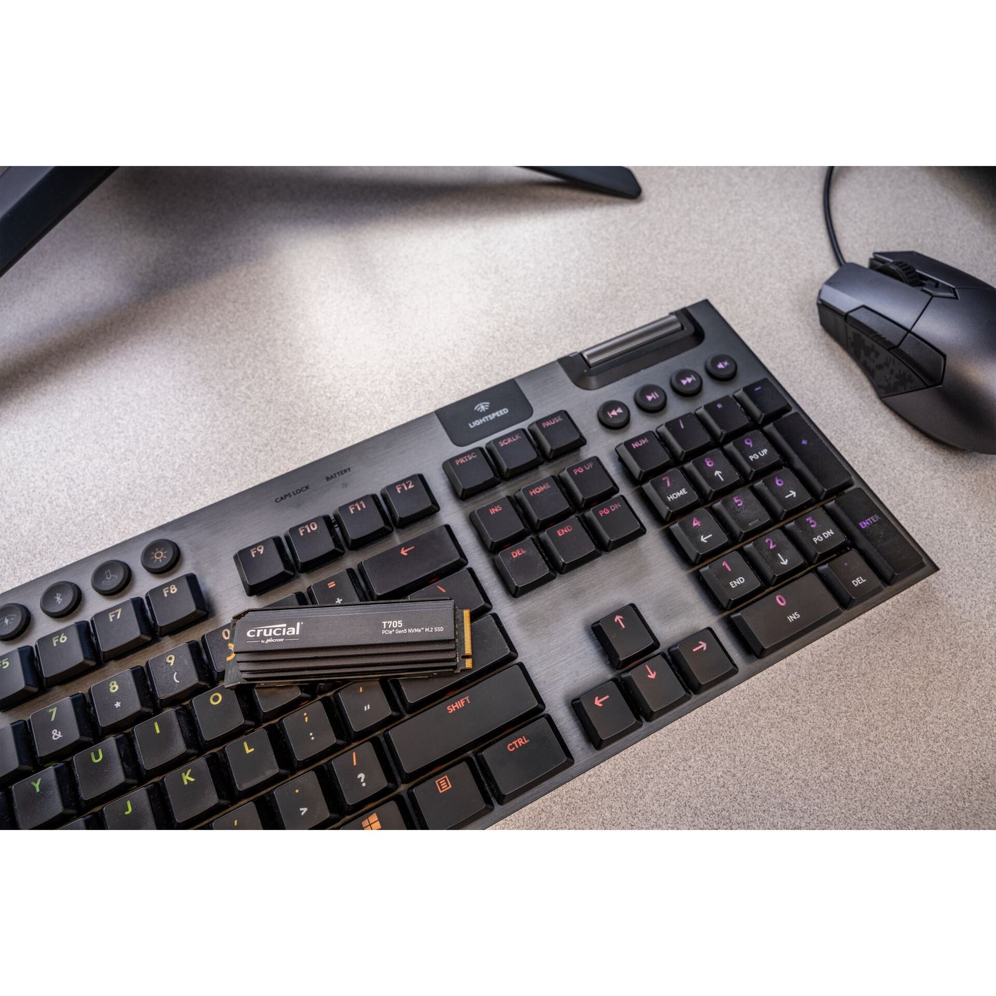 Crucial T705 with heatsink   1TB PCIe Gen5 NVMe M.2 SSD