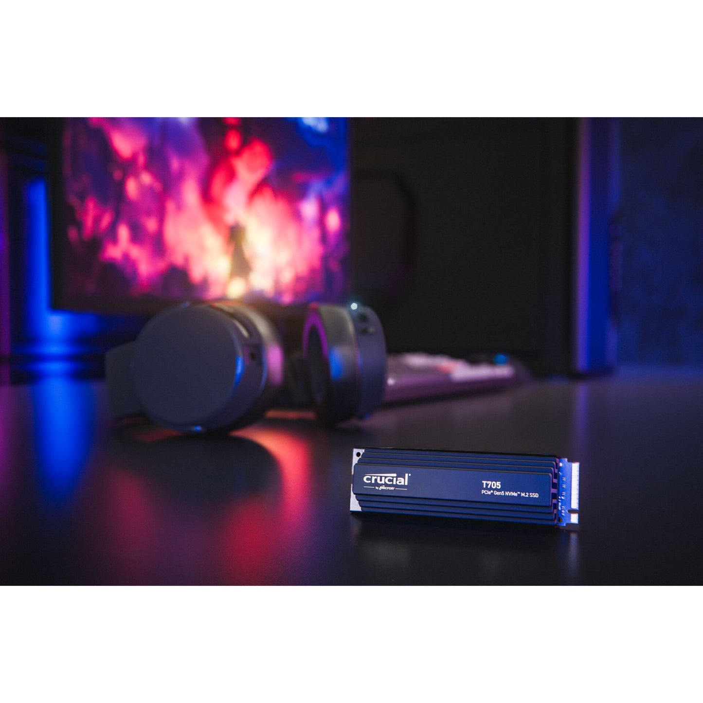 Crucial T705 with heatsink   1TB PCIe Gen5 NVMe M.2 SSD