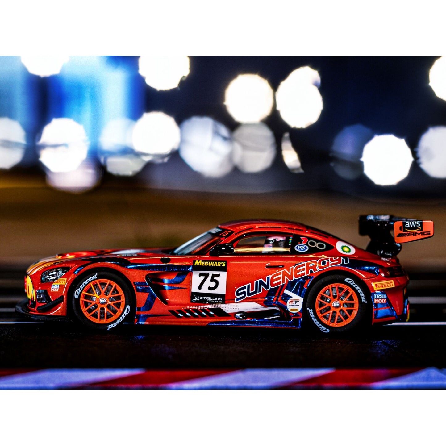 Carrera Digital 132     20031068 Mercedes-AMG GT3 Evo  No.75