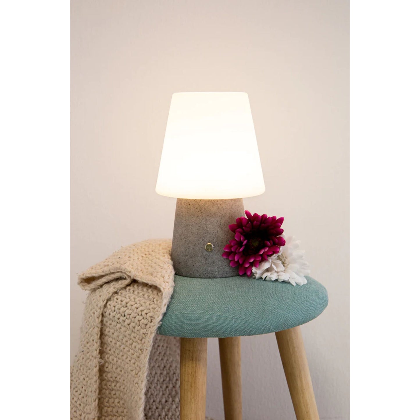 8 seasons No. 1 Stone 30 dimmable RGB-LED with Battery