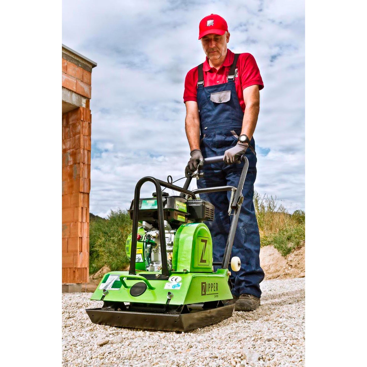 Zipper ZI-RPE90 Vibrating Plate