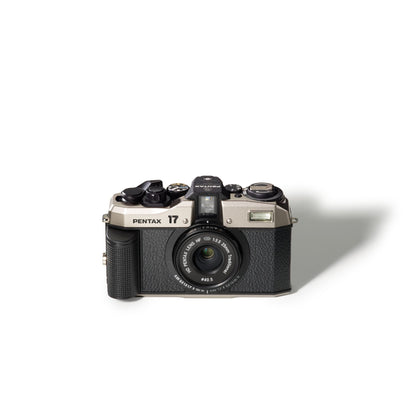 Pentax 17