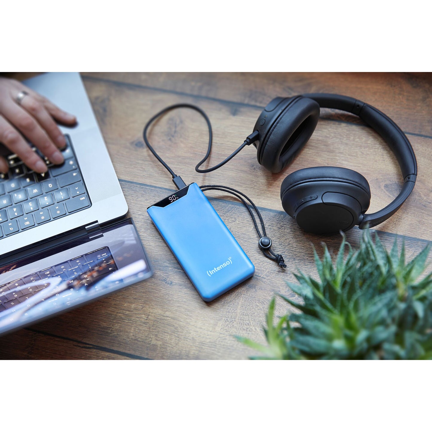 Intenso Powerbank F10000 Blue 10000 mAh incl. USB-C to Type-C